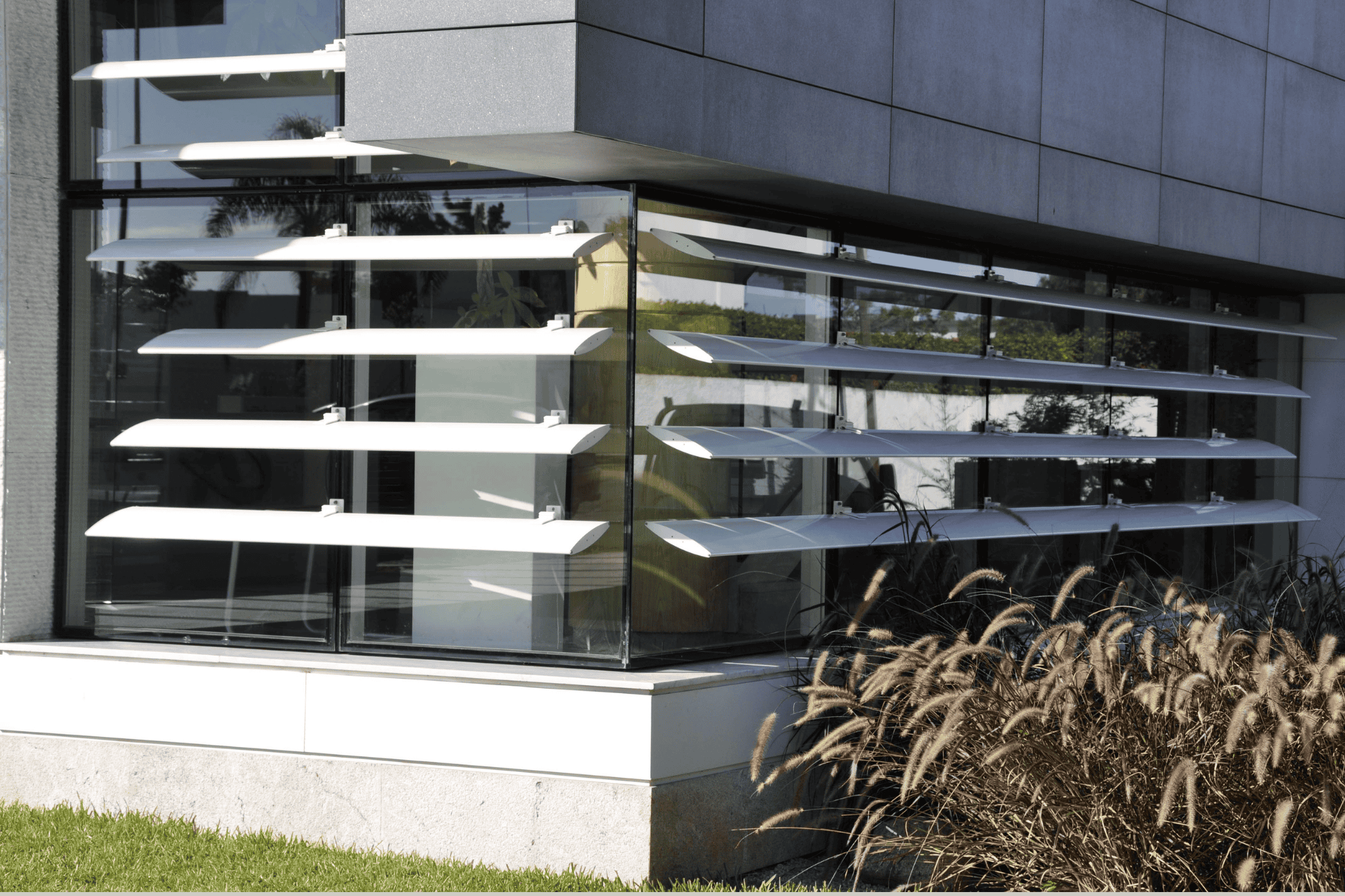 Galerie Brise soleil BREEZE - Lames en ailes d'avion