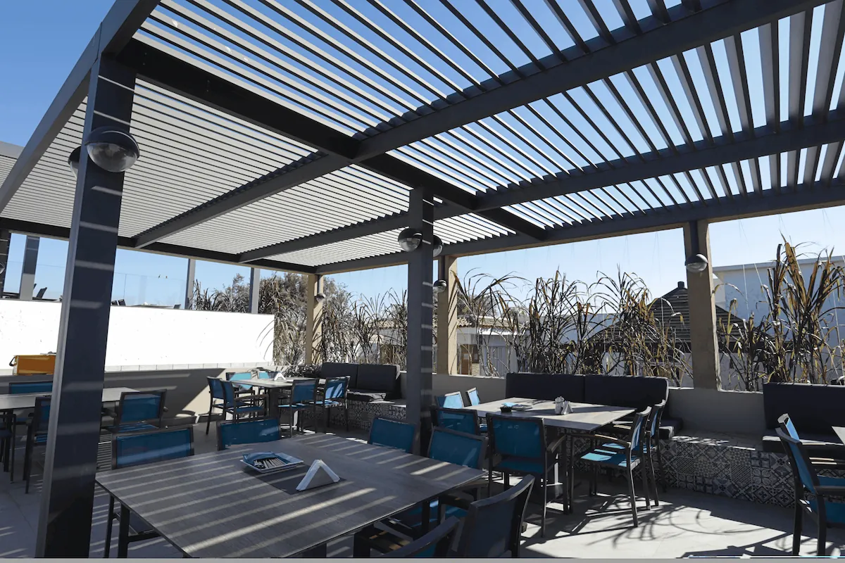 Pergola SUNWAY à lames fixes